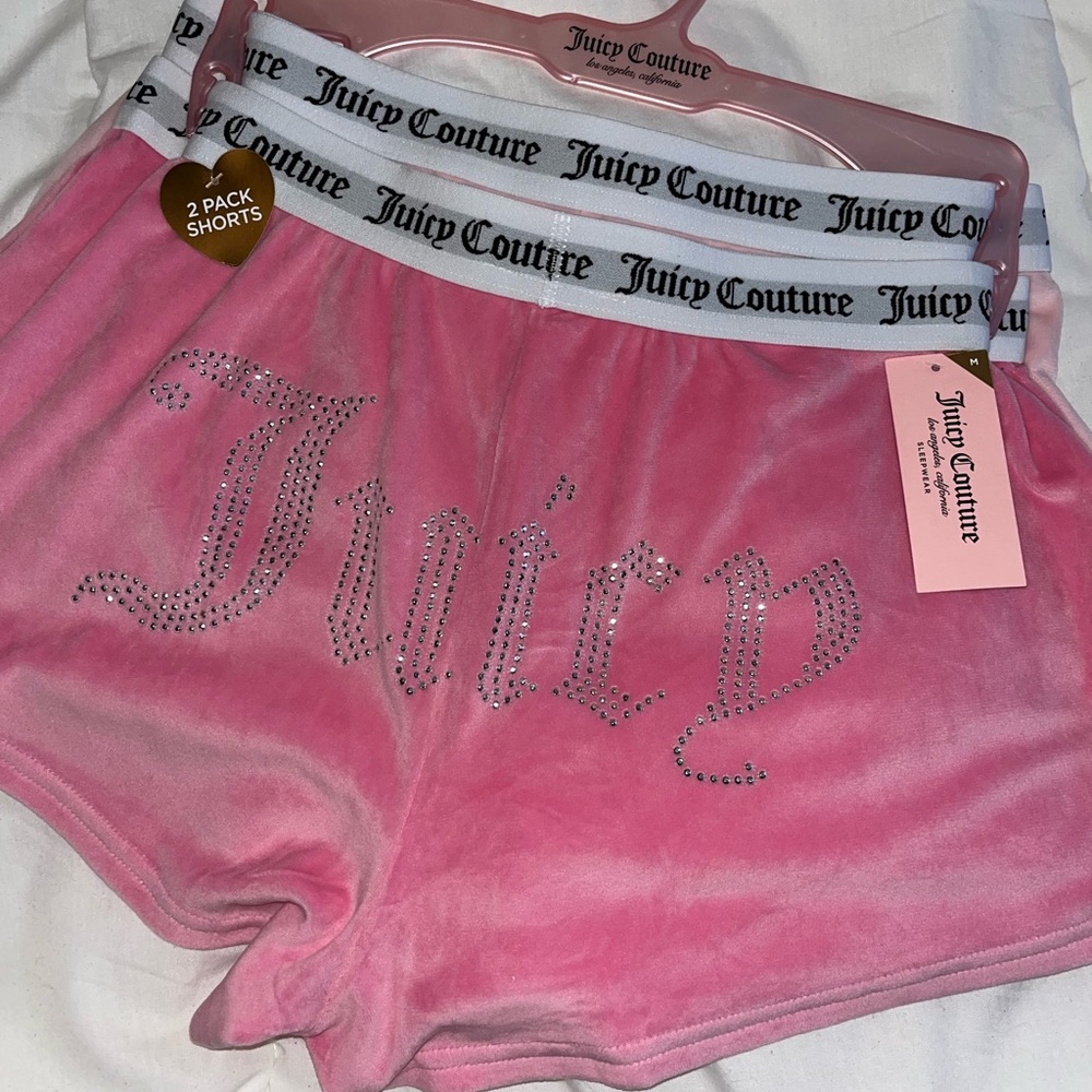 SOLD 🔴 Set of two Juicy Couture shorts 💕💗💞